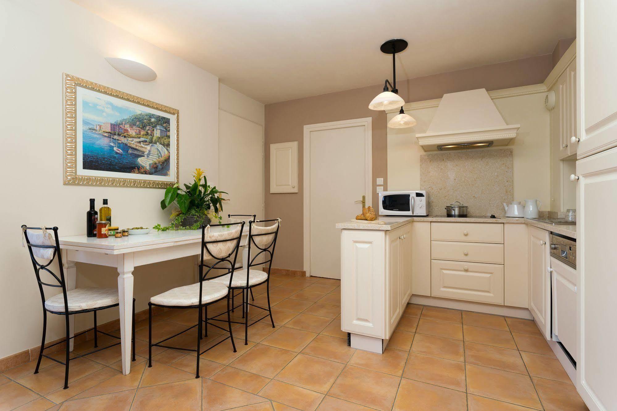 Saumane-de-Vaucluse Madame Vacances Domaine Du Provence Country Club Service Premium المظهر الخارجي الصورة