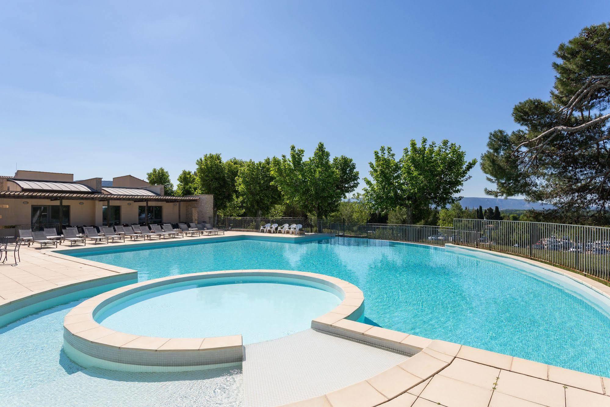 Saumane-de-Vaucluse Madame Vacances Domaine Du Provence Country Club Service Premium المظهر الخارجي الصورة